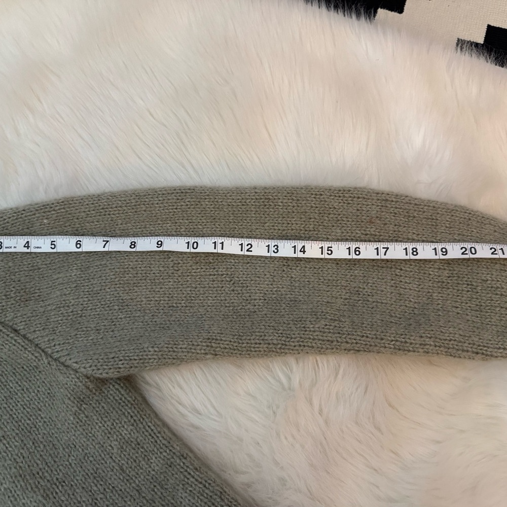 Fuzzy Unisex Mohair Angora Blend Kurt Cobain Cardigan - Picture 4 of 6